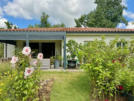 Maison à vendre 368 000 € 5 pièces 3 chambres 92 m² 1 166 m² de terrain Salles 33770