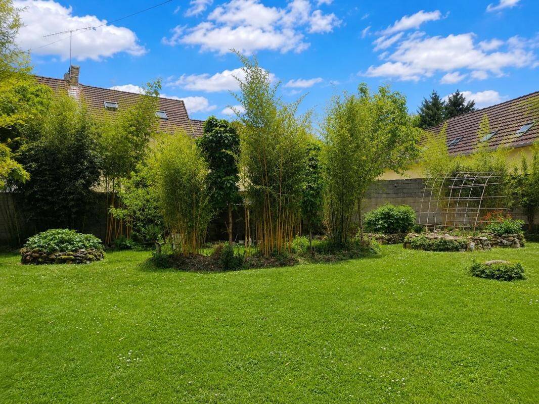 Maison à vendre, 218m², MONTREUIL AUX LIONS