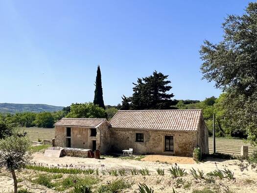 Maison à vendre 395 000 € 4 pièces 3 chambres 140 m² 2 730 m² de terrain Visan 84820