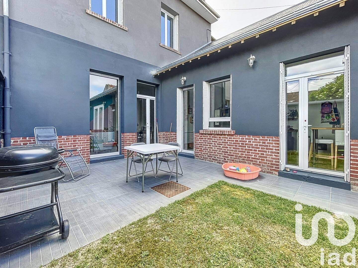 Maison à vendre, 240m², NEUFCHATEL SUR AISNE
