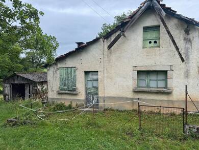Maison à vendre 84 800 € 2 pièces 1 chambre 49,5 m² 5 609 m² de terrain Figeac 46100