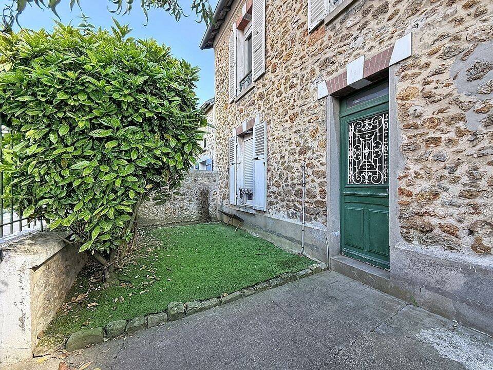 Maison à vendre, 103m², VOISINS LE BRETONNEUX