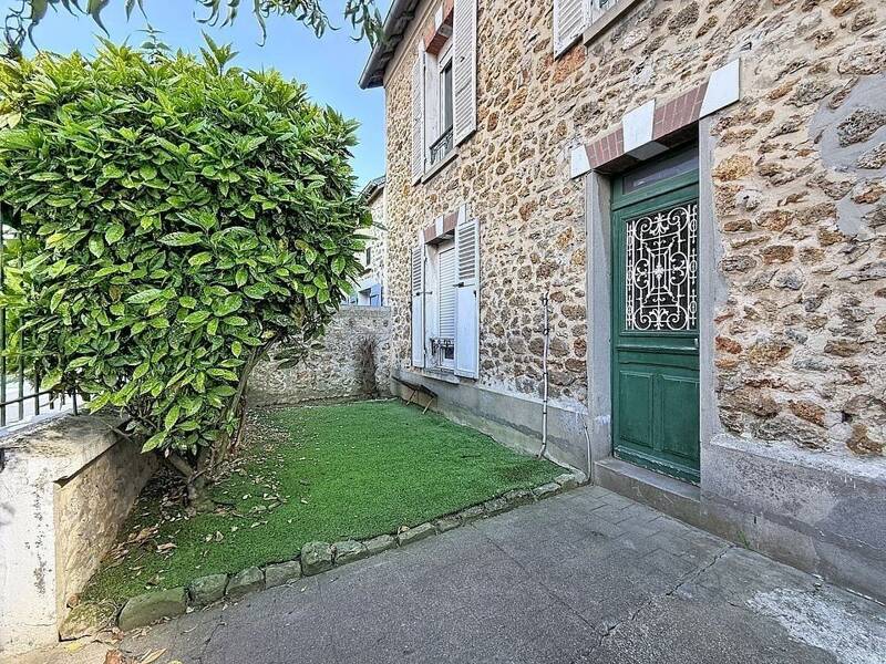 Maison à vendre, 103m², VOISINS LE BRETONNEUX