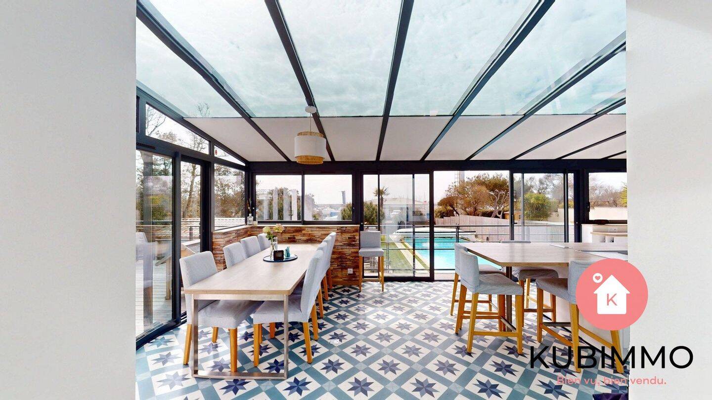 Maison à vendre, 214m², TALMONT SAINT HILAIRE