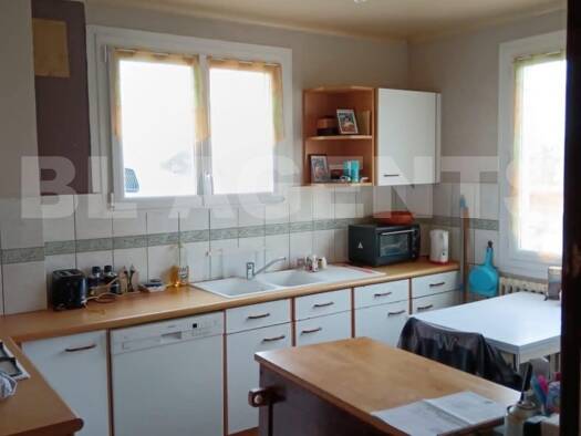 Maison à vendre 112 980 € 5 pièces 4 chambres 91 m² 833 m² de terrain Saint-Caradec 22600