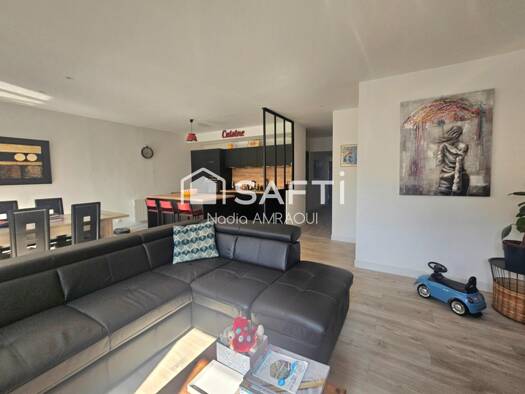 Appartement à vendre 410 900 € 4 pièces 2 chambres 94 m² Étage 1/3 Ouest Péri-Centre Ville Vannes 56000