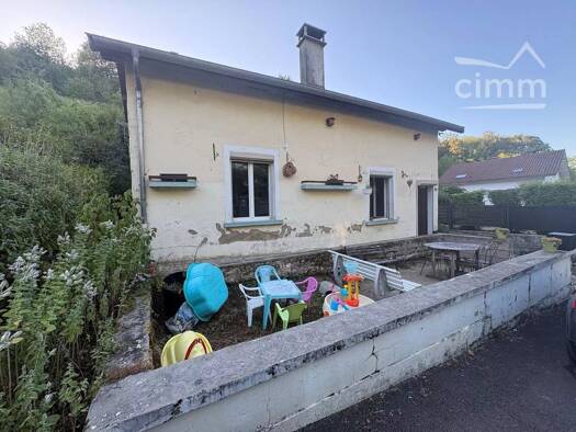 Maison à vendre 79 800 € 1 pièce 2 chambres 88 m² 1 300 m² de terrain Fains-Véel 55000