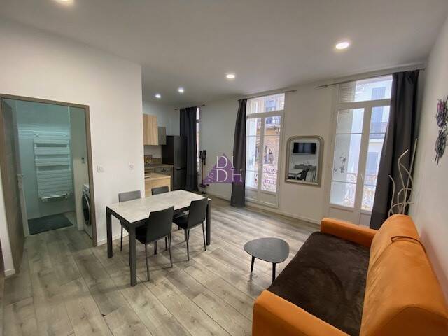 Maison à louer, 43m², HYERES