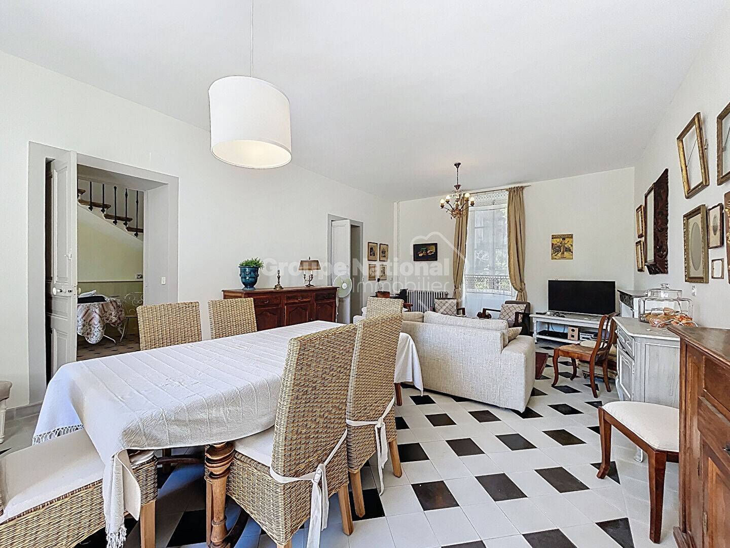 Maison à vendre, 220m², SAINTE CECILE LES VIGNES