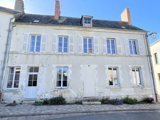 Maison à vendre 129 900 € 5 pièces 3 chambres 141 m² 643 m² de terrain Villequiers 18800