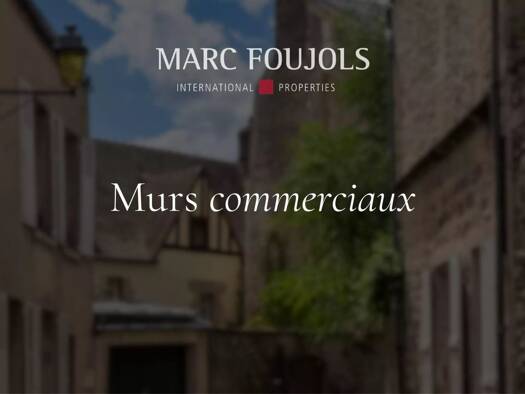 Local commercial à vendre 890 000 € 253 m² de surface de vente Centre Ville Senlis 60300