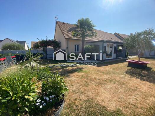 Maison de plain-pied à vendre 229 200 € 4 pièces 3 chambres 94 m² 648 m² de terrain Le Pré Sablé-sur-Sarthe 72300