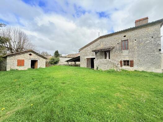 Ferme à vendre 180 000 € 6 pièces 2 chambres 80 m² 3 000 m² de terrain Lauzerte 82110