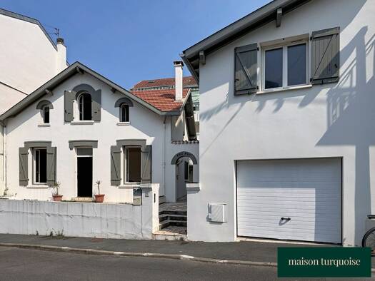 Maison à vendre 1 165 000 € 5 pièces 3 chambres 129 m² 236 m² de terrain Biarritz 64200