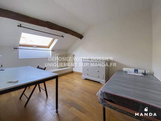 Studio à louer 470 € 5 pièces 4 chambres 1er étage Haute Île Neuilly-sur-Marne 93330