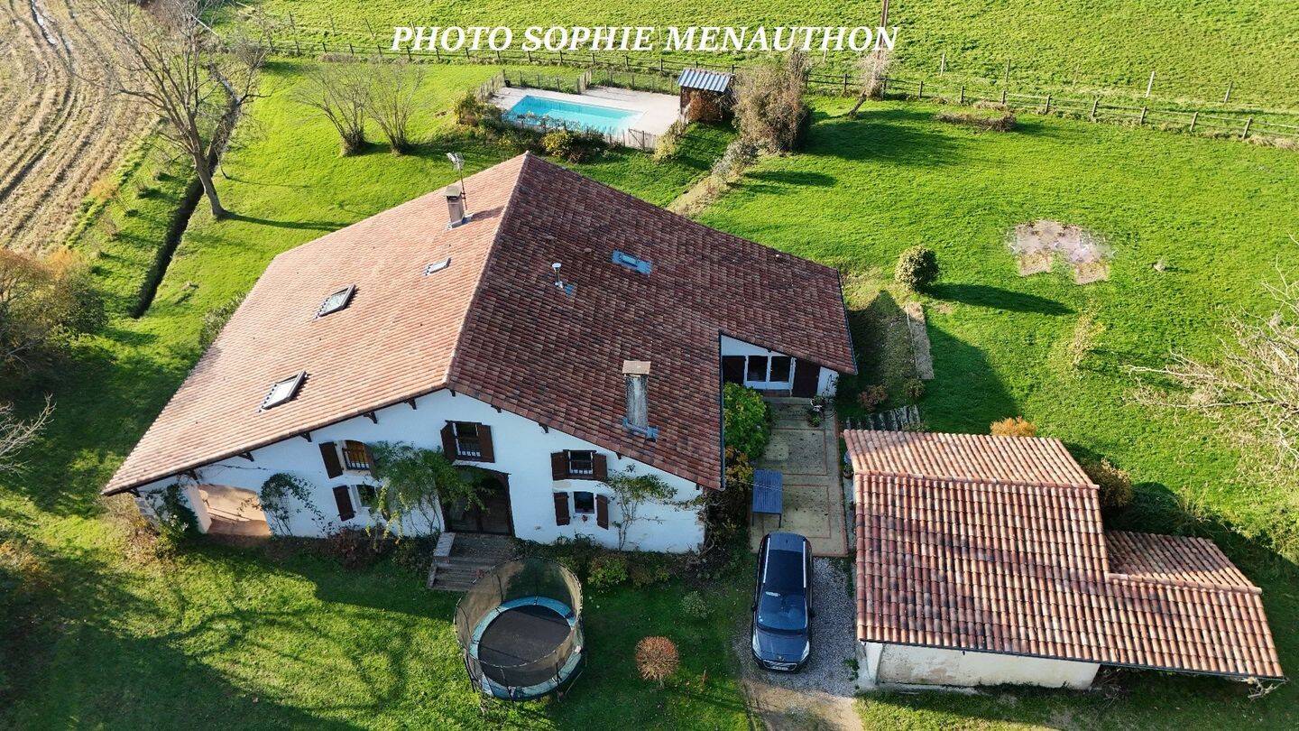 Maison à vendre, 330m², PEYREHORADE