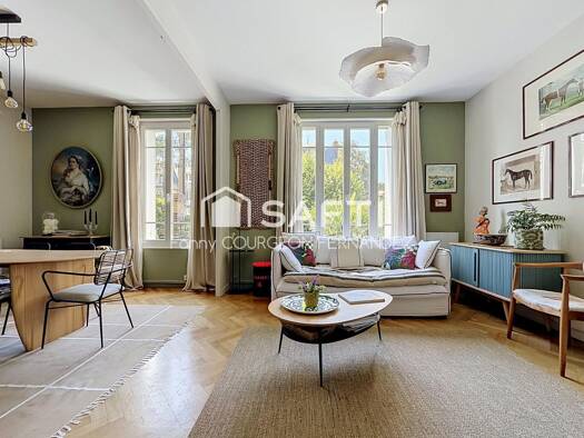 Appartement à vendre 430 000 € 3 pièces 1 chambre 55 m² RDC Centre-Gare Chantilly 60500