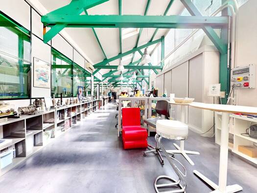 Local d'activités à vendre 1 950 000 € 552 m² d'espace de stockage General Leclerc La Garenne Colombes 92250
