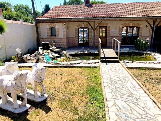 Maison de plain-pied à vendre 269 000 € 6 pièces 3 chambres 160 m² 2 218 m² de terrain Haultiere Bruay-sur-l'Escaut 59860