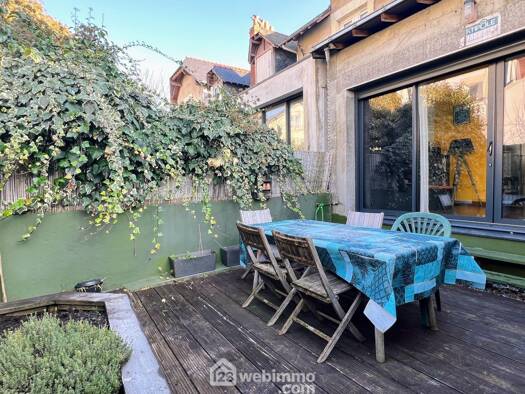Maison de ville à vendre 318 000 € 3 pièces 2 chambres 72 m² 96 m² de terrain Angers 49000