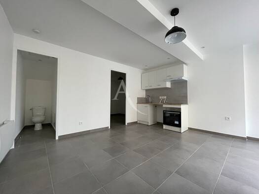 Appartement à louer 450 € 2 pièces 1 chambre 28 m² RDC/2 Vieux Gaillac Gaillac 81600