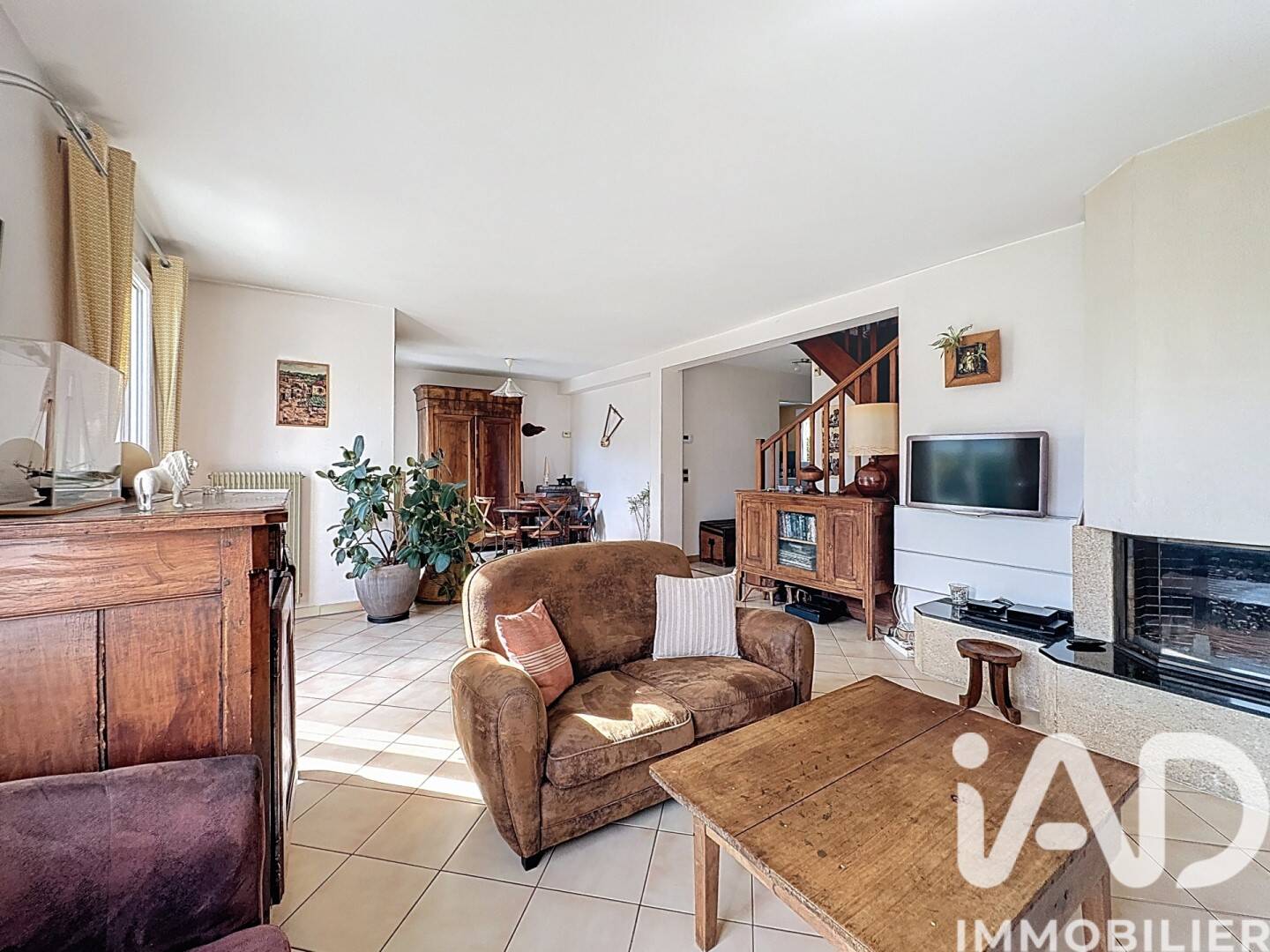 Maison à vendre, 126m², TOUSSUS LE NOBLE