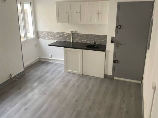 Appartement à louer 805 € 2 pièces 1 chambre 34,4 m² Étage 1/1 Rives de l'Oise L'Isle-Adam 95290