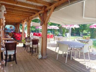 Local commercial à vendre 216 000 € 113 m² de surface de vente Montfaucon 46240