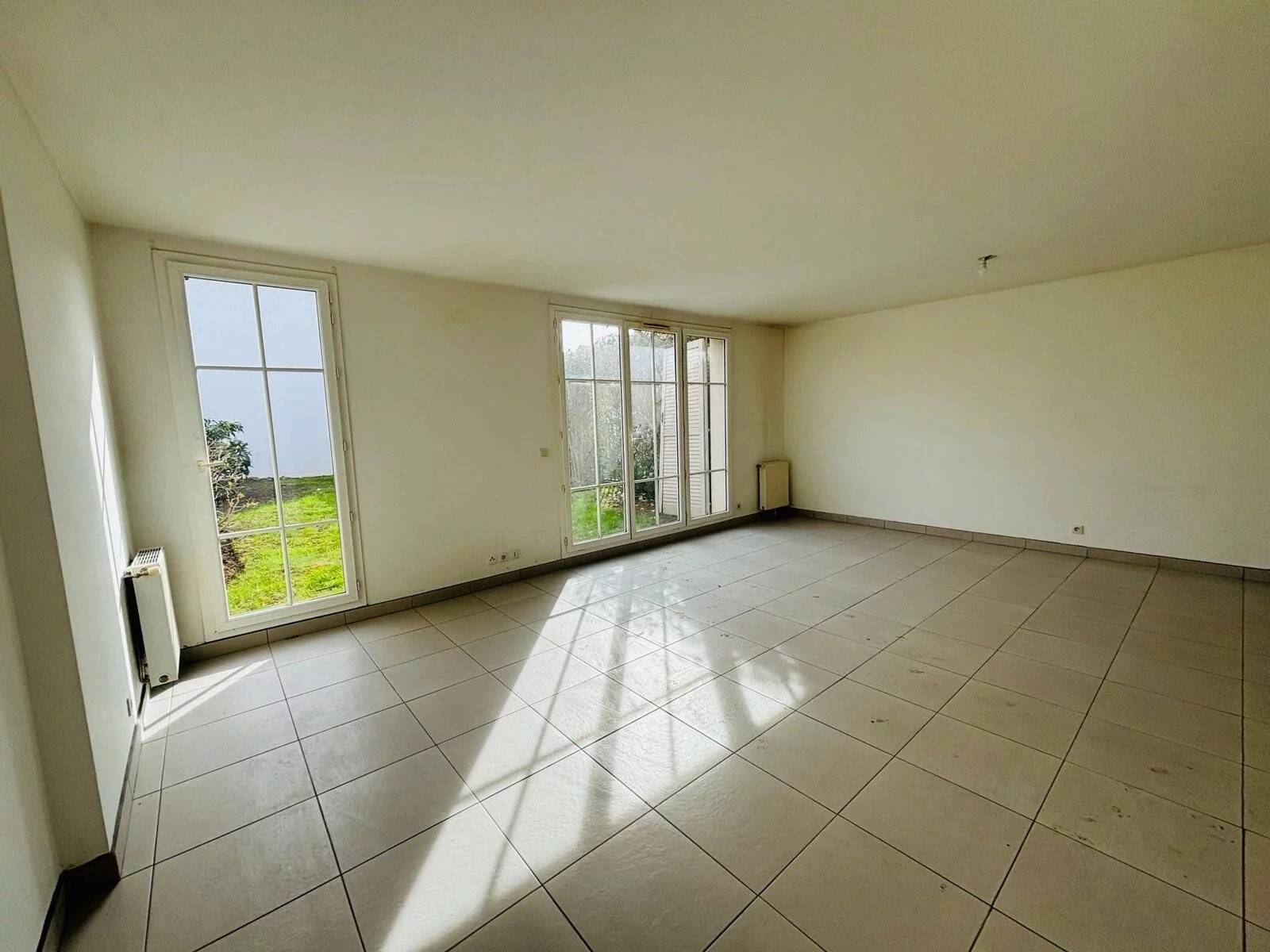 Maison à vendre, 100m², COMBS LA VILLE