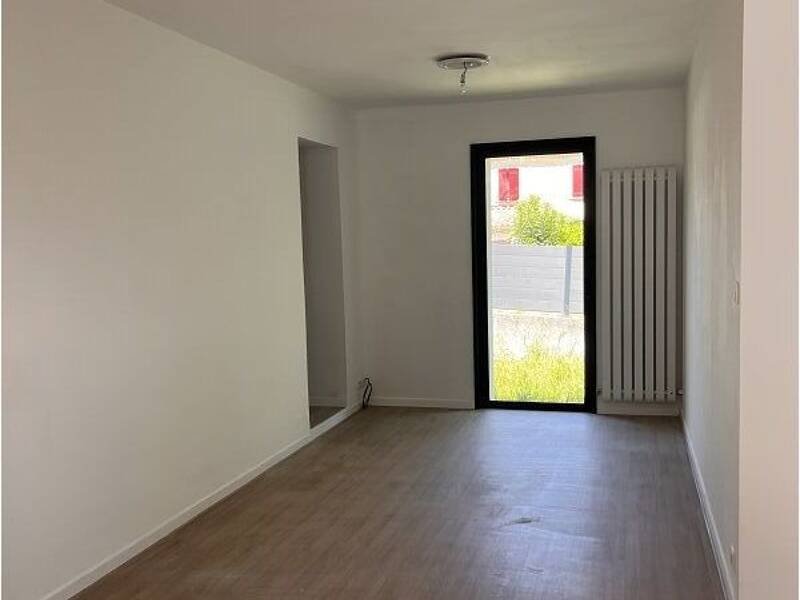 Maison à louer, 83m², UZES