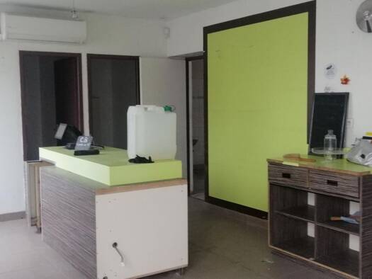 Espace bureau à louer 1 000 € 143 m² de bureaux Miramont-de-Guyenne 47800