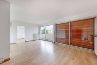 Appartement à louer 1 450 € 2 pièces 1 chambre 54 m² Étage 5/8 Centre Saint Cloud 92210