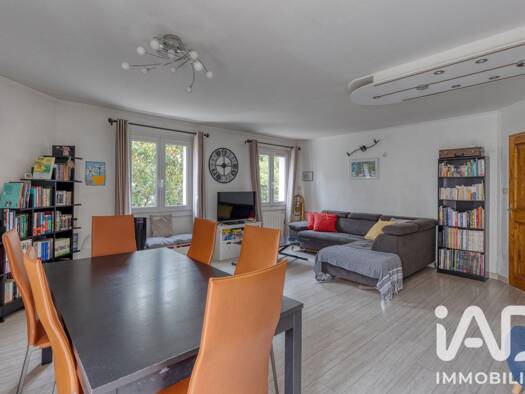 Appartement à vendre 220 000 € 4 pièces 3 chambres 82 m² Étage 1/6 Berriat-Ampere Grenoble 38000