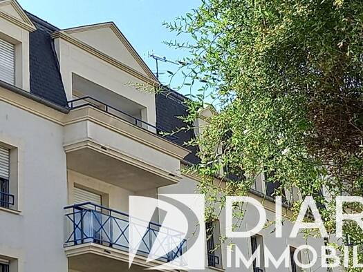 Appartement à vendre 183 237 € 3 pièces 2 chambres 59,79 m² Étage 3/3 Haute Ville Fougères 35300