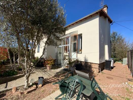 Maison à vendre 145 000 € 3 pièces 2 chambres 75 m² 445 m² de terrain Saint-Germain-Laval 42260