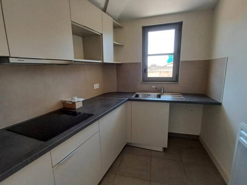 Maison à louer, 61m², NIMES