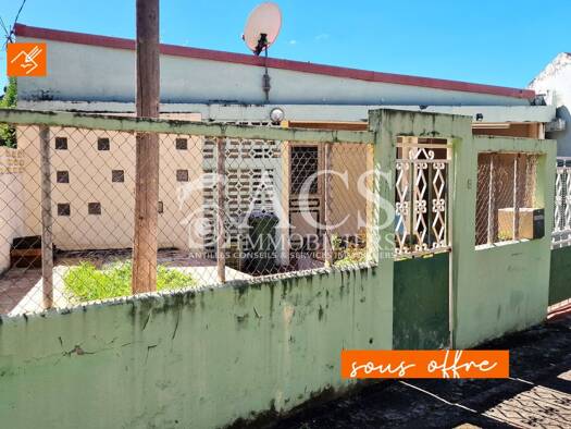 Maison à vendre 195 000 € 4 pièces 3 chambres 95,6 m² 118 m² de terrain Case-Pilote 97222