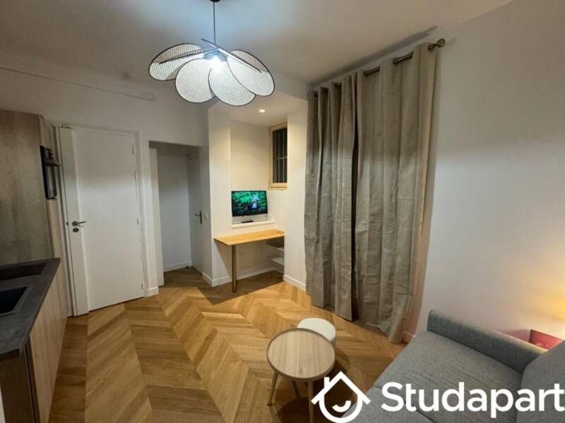 Maison à louer, 21m², PARIS 16E