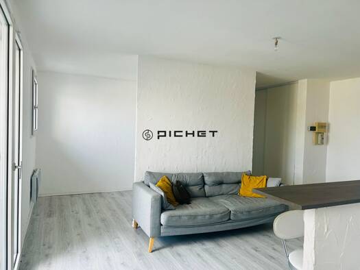 Appartement à vendre 130 000 € 3 pièces 2 chambres 48 m² Étage 3/3 Croix-daurade Toulouse 31200
