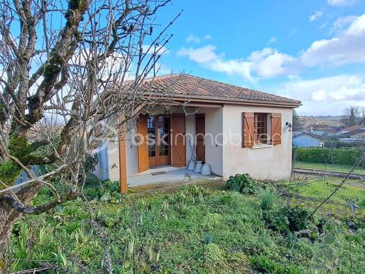 Maison de plain-pied à vendre 149 900 € 4 pièces 3 chambres 81 m² 900 m² de terrain Ribérac 24600