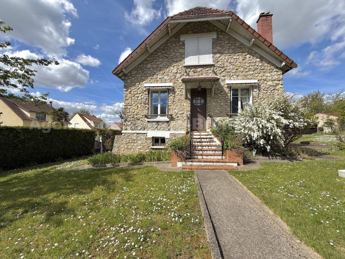Maison à vendre, 110m², VARENNES JARCY