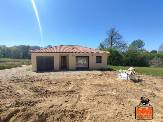 Maison à vendre 225 000 € 5 pièces 3 chambres 104 m² 1 000 m² de terrain Nexon 87800