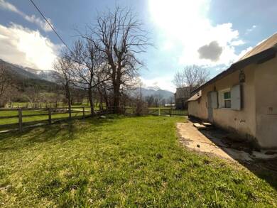 Maison à vendre 151 500 € 3 pièces 2 chambres 105 m² 515 m² de terrain Seyne 04140