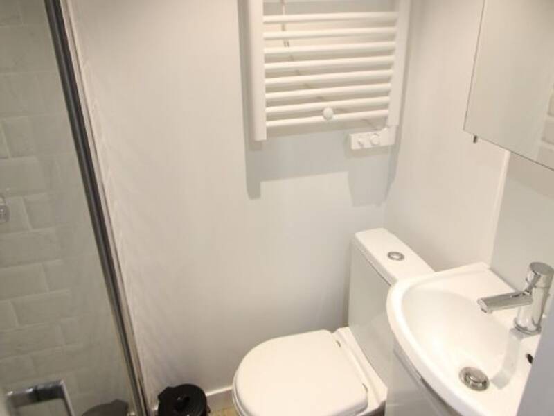 Maison à louer, 14m², PARIS 18E