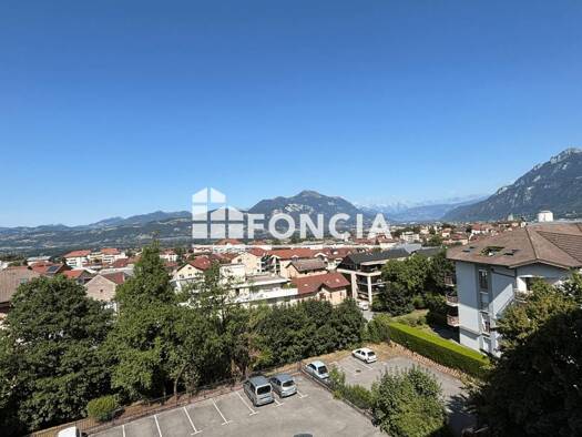 Appartement à vendre 183 000 € 2 pièces 1 chambre 37,77 m² Étage 5/6 Nord La Roche-sur-Foron 74800