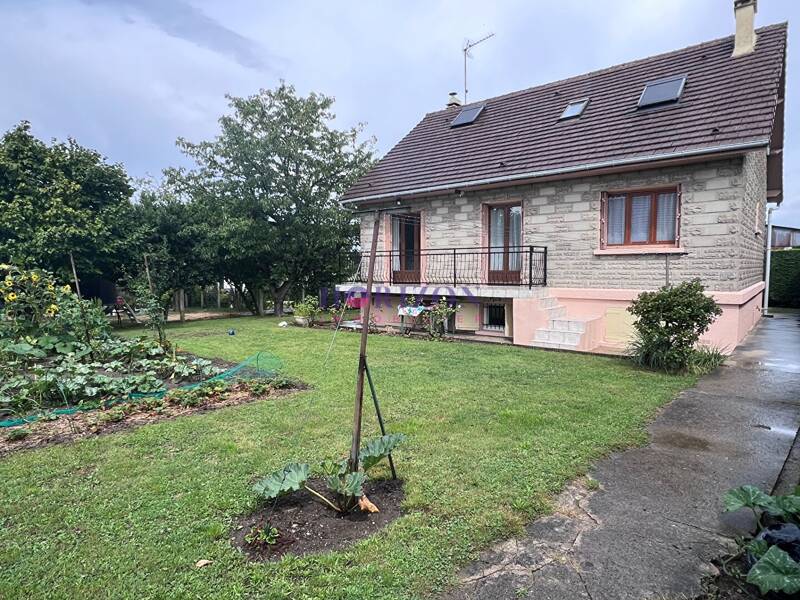 Maison à vendre, 110m², LA CHAPELLE EN SERVAL