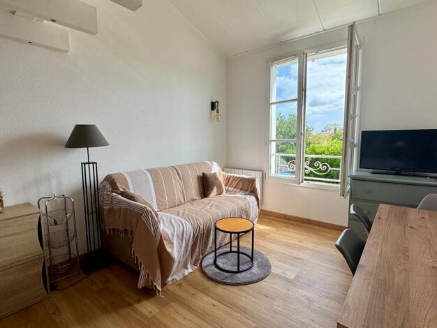 Duplex à vendre 228 000 € 2 pièces 1 chambre 28 m² Étage 1/2 La Couarde-sur-Mer 17670