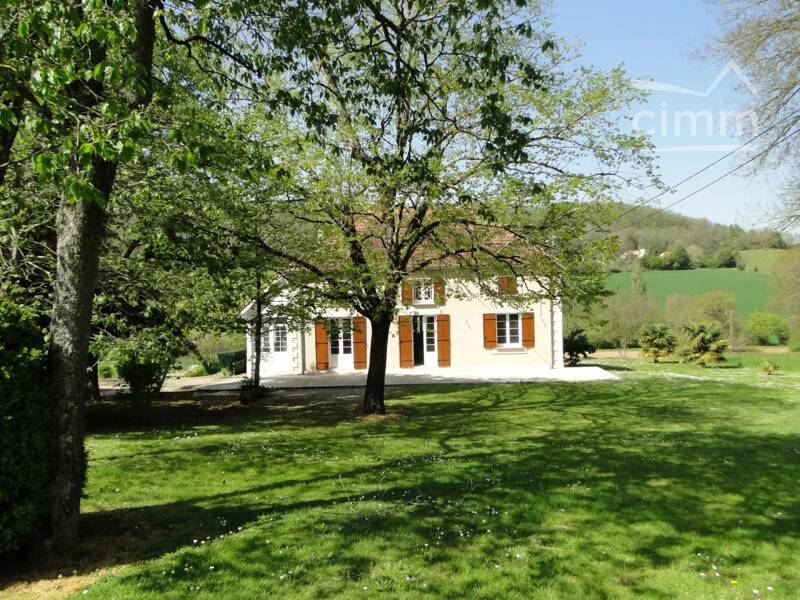 Maison à louer, 179m², SAINTE COLOMBE DE VILLENEUVE