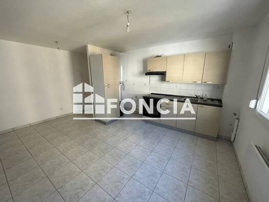 Appartement à louer - logement étudiant 655 € 2 pièces 1 chambre 36,5 m² Étage 1/2 Sud Ouest Hettange-Grande 57330