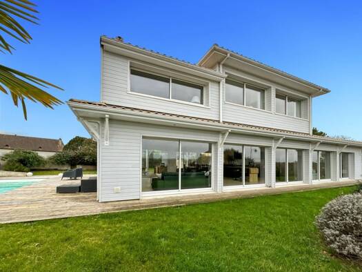 Maison à vendre 445 200 € 4 pièces 3 chambres 165,6 m² 886 m² de terrain Boulazac Isle Manoire 24750